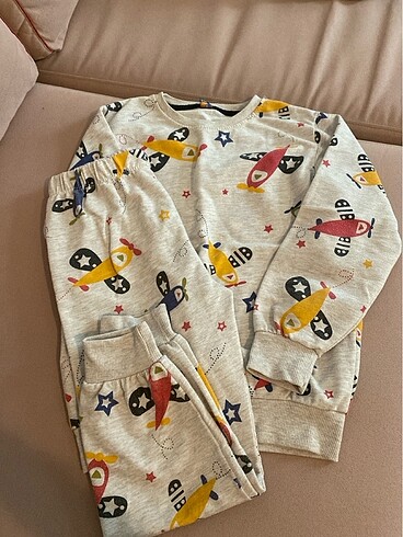Alt üst pijama takım