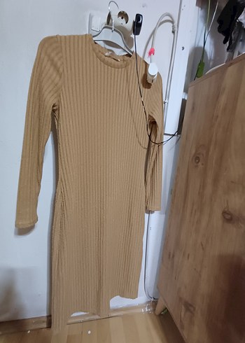 Bej Uzun Kollu Piliseli Uzun Elbise - Görsel 2