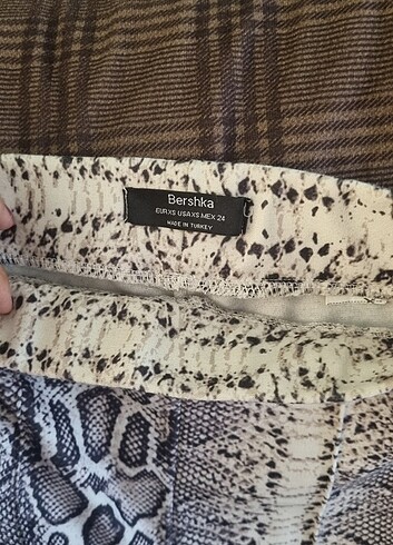 xs Beden Bershka çok şik pantolon