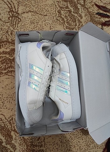 ADIDAS SUPERSTAR HOLOGRAM