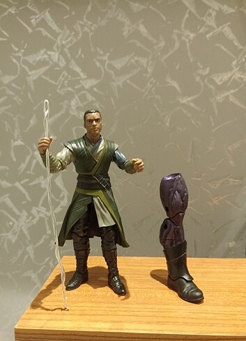 Marvel Legends Mordo Figür