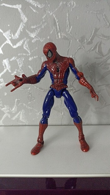 Marvel Legends Toybiz Spiderman Figürü