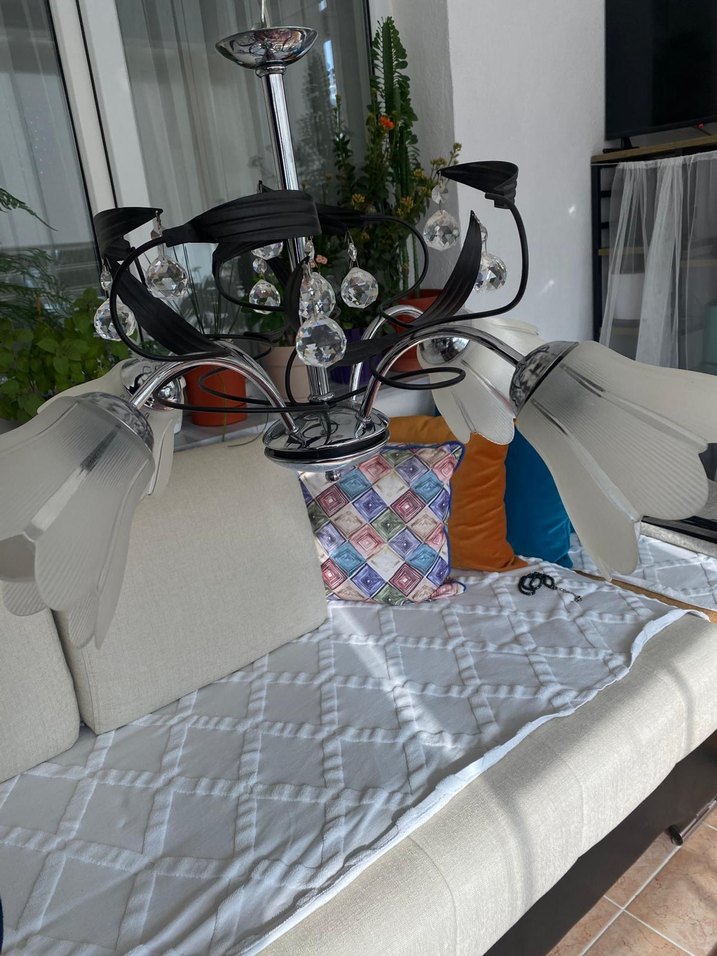 Beyaz Çiçek Desenli Avize - Görsel 4