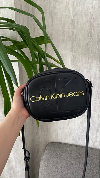 Calvin Klein çanta