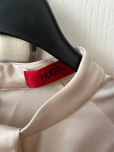 m Beden Hugo Boss Ipek Kumas Bluz
