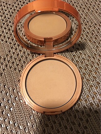 Bronzer