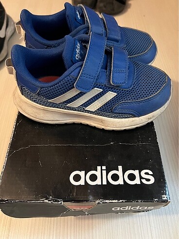 26 Beden mavi Renk Adidas ayakkabı