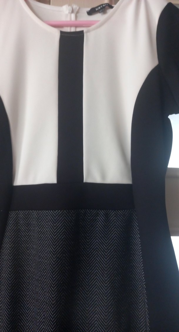 Kısa Kollu Siyah Beyaz Kalem Elbise - Görsel 2