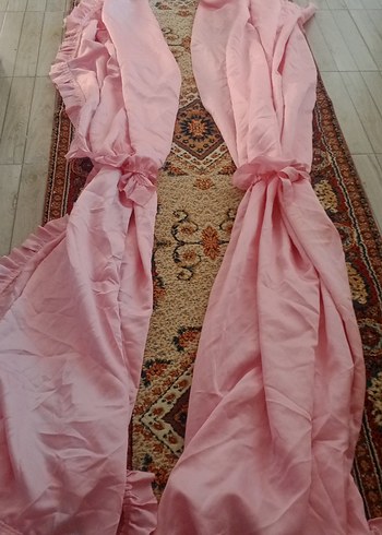 Pembe Düz Perde