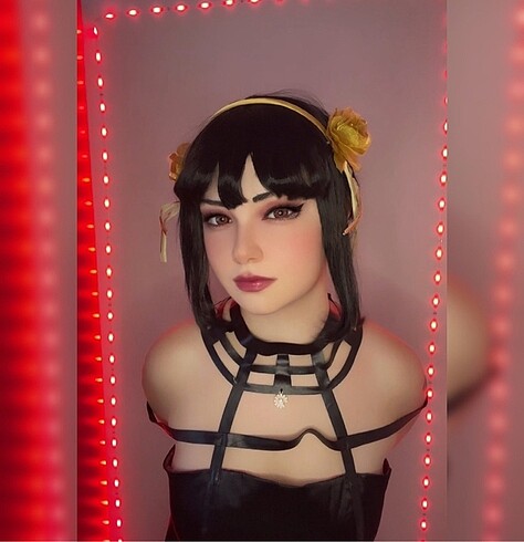 Diğer Yor Forger Cosplay