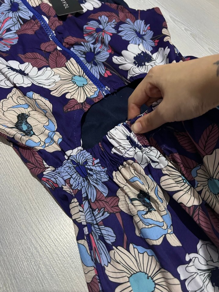 Kadın Çiçek Desenli Kısa Tulum - Görsel 5