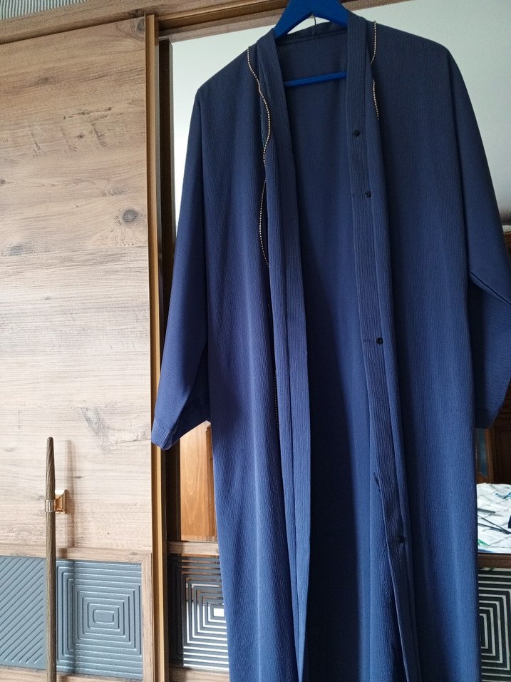 Mavi Nakışlı boncuk işlemeli abaya - Görsel 5