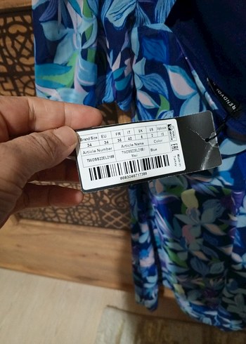 Mavi V Yakalı Drapeli Midi Elbise - Görsel 3