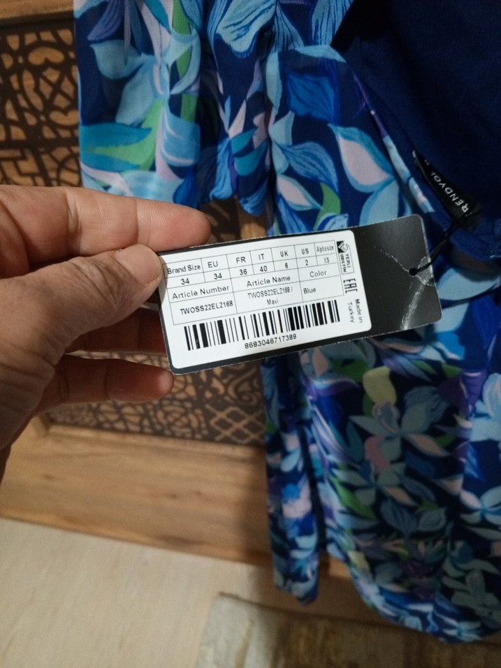 Mavi V Yakalı Drapeli Midi Elbise - Görsel 3