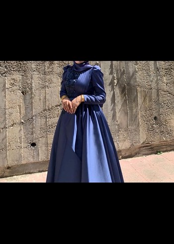 Mavi Uzun Drapeli Kadın Abiye Elbise kendin den tarlatanlı - Görsel 2