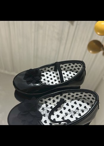 Parlak Siyah Kız Çocuk Babet Ayakkabı sıfır ürün - Görsel 4