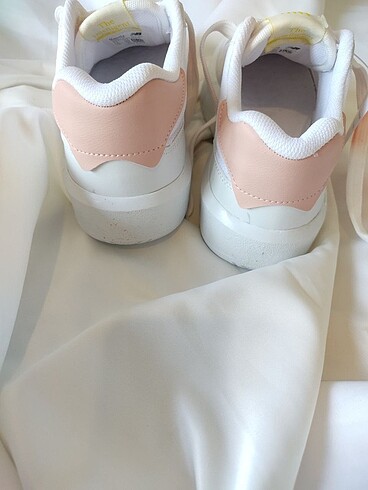 38 Beden beyaz Renk New BALANCE