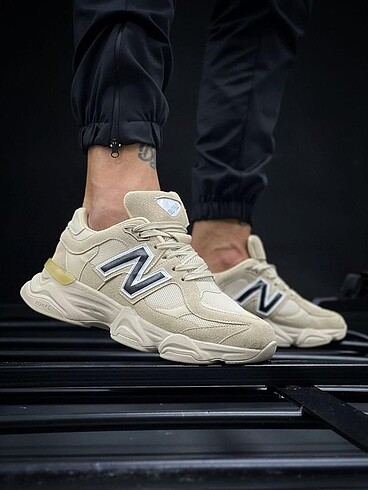 NEW BALANCE 9060