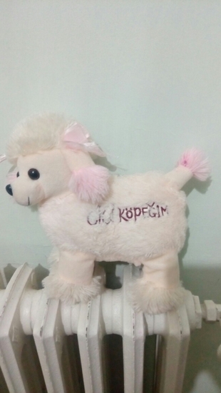 oyuncak peluş köpek
