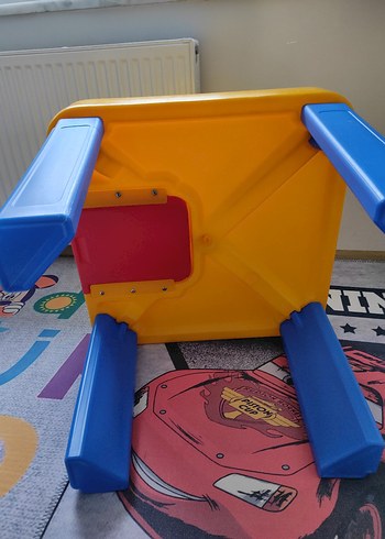 Çocuklar için renkli oyun masası - Görsel 3