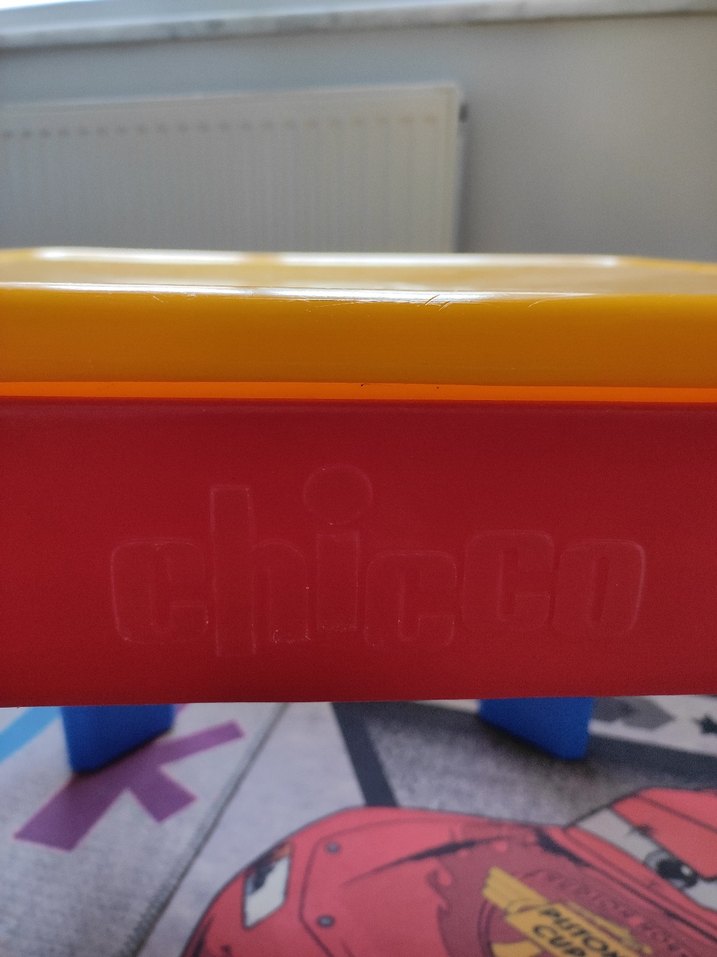 Çocuklar için renkli oyun masası - Görsel 4