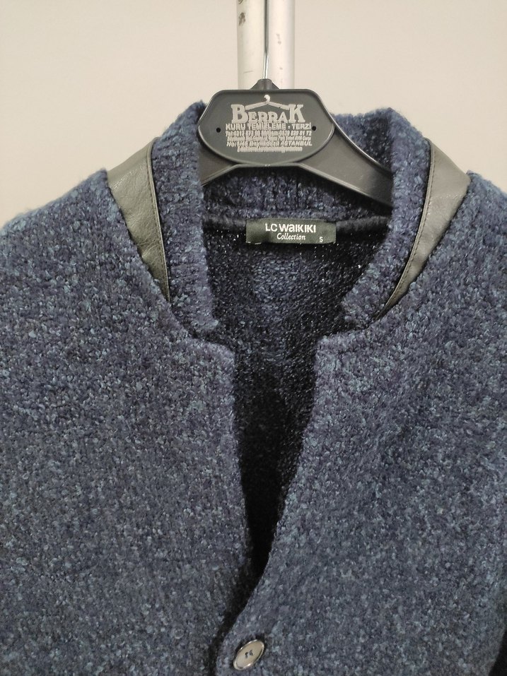 Düğmeli koyu mavi Erkek Yün Hırka - Görsel 5