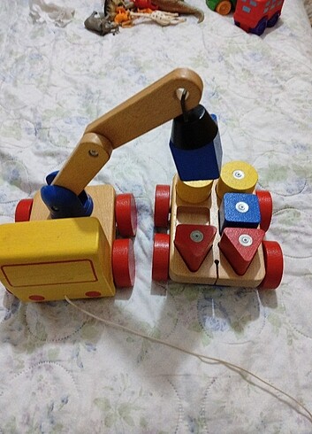 İkea eğitici şekilli oyuncak araba