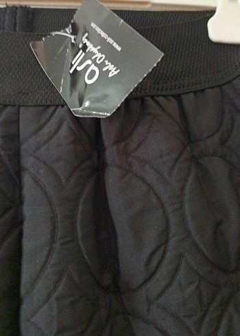 Kadın Siyah Piliseli Rahat Kesim Pantolon - Görsel 2