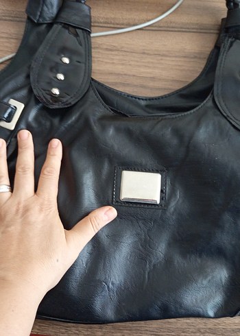 Beden Kilitli Siyah Deri Gotik Kadın Çantası