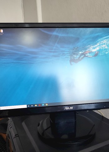 ASUS 22 İNC MONİTOR TERTEMİZ - Görsel 2