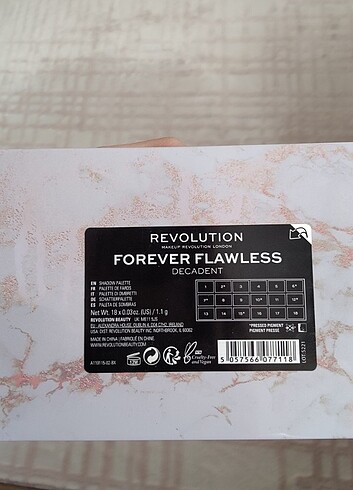 Revolution Revolution forever flawless far paleti 