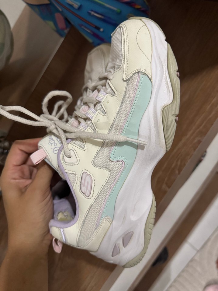 Beyaz Bağcıklı Pastel Renkli Kadın Spor Ayakkabı - Görsel 2