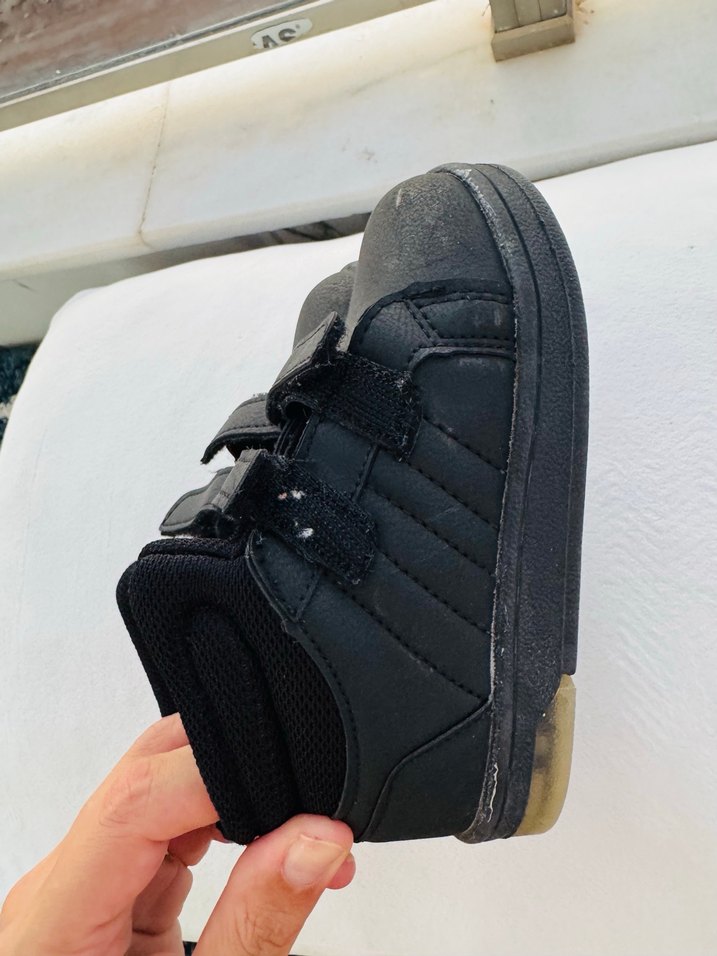 Erkek Çocuk Siyah Cırtlı Kauçuk Bot - Görsel 2