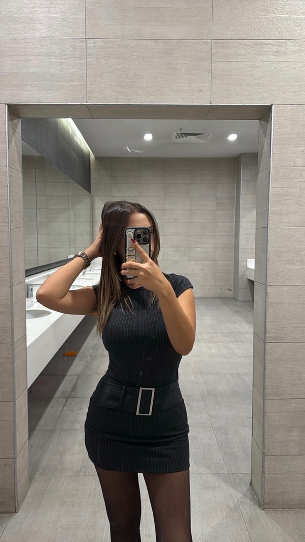 Kemer Detaylı Gri Çizgili Mini Elbise - Görsel 5