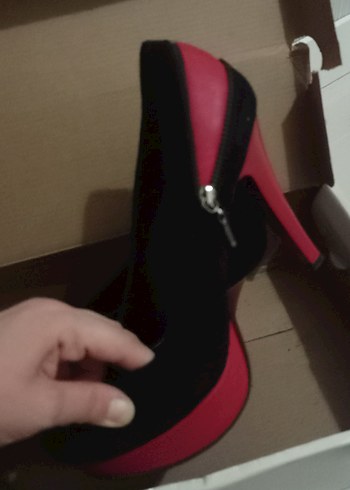 Siyah Süet Tokalı Topuklu Kadın Ayakkabı - Görsel 3