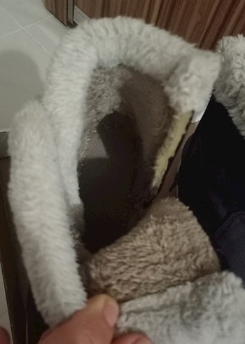 Siyah Kürklü Kadın Dolgu Topuk Bot - Görsel 3