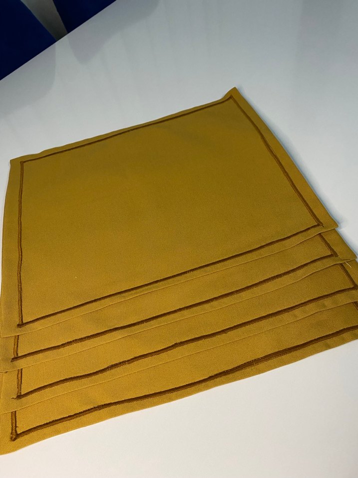 Sarı Desenli Masa Örtüsü - Görsel 3