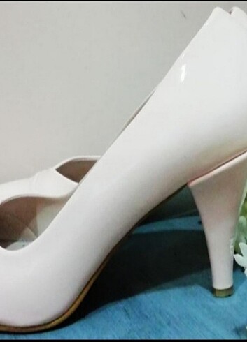 37 Beden Pudra Stiletto