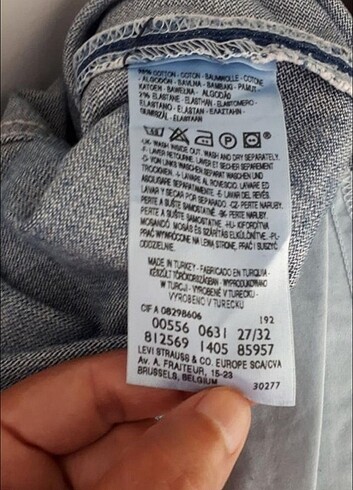 27 Beden mavi Renk Levi's pantolon