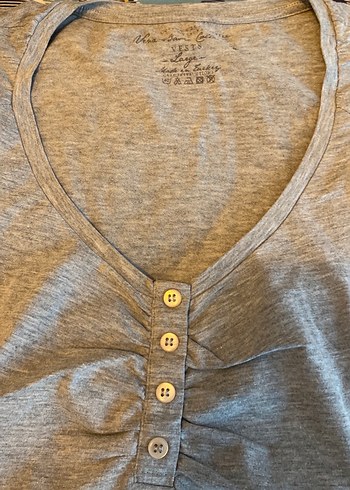 Gri V Yaka Düğmeli - Görsel 2