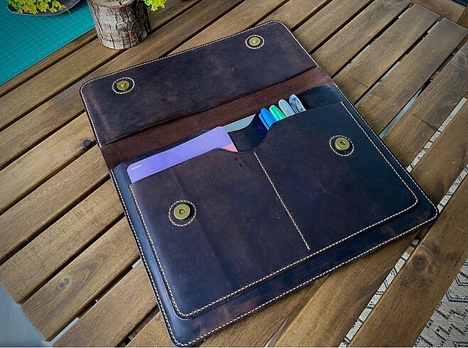 El Yapımı Deri Macbook Kılıfı - Görsel 7