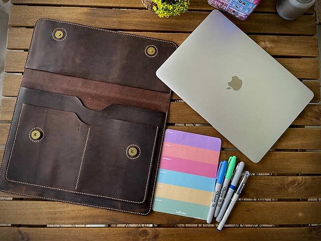 El Yapımı Deri Macbook Kılıfı - Görsel 6