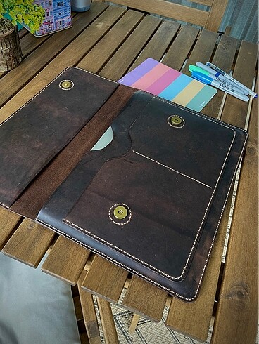 El Yapımı Deri Macbook Kılıfı - Görsel 8