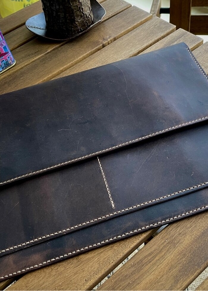 El Yapımı Deri Macbook Kılıfı - Görsel 4