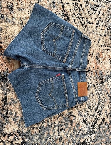 Levis kot şort