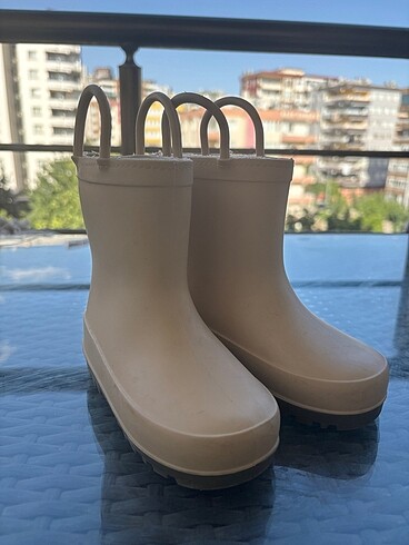 Çocuk yağmur botu