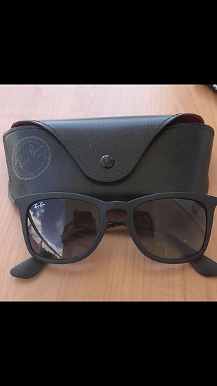 diğer Beden siyah Renk Rayban Gözlük