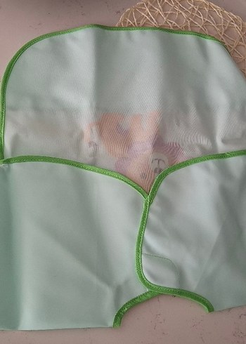 Yeşil Aslan Baskılı Bebek Önlüğü - Görsel 8