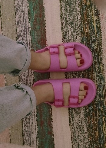 Pembe Tokalı Platform Topuklu Kadın Terlik