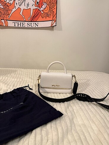 Tommy Hilfiger Çanta